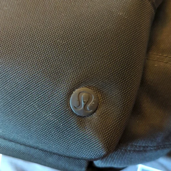 Lululemon Black Backpack Circa 2009 - Picture 3 of 10